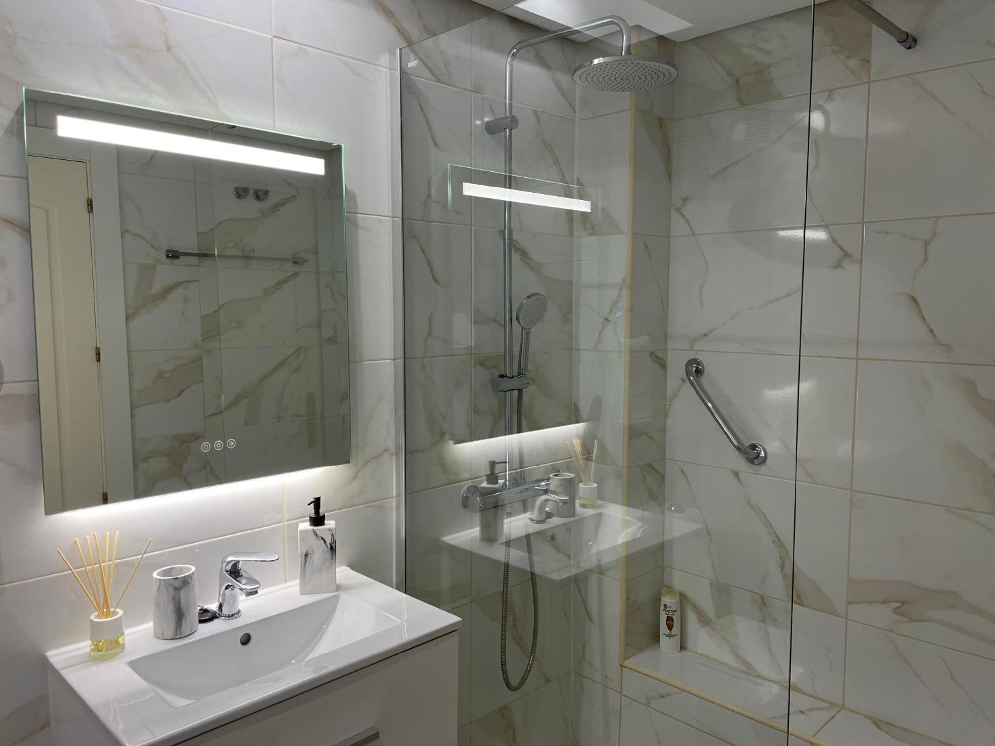 Apartamento En Marina Duquesa Castillo de Sabinillas المظهر الخارجي الصورة
