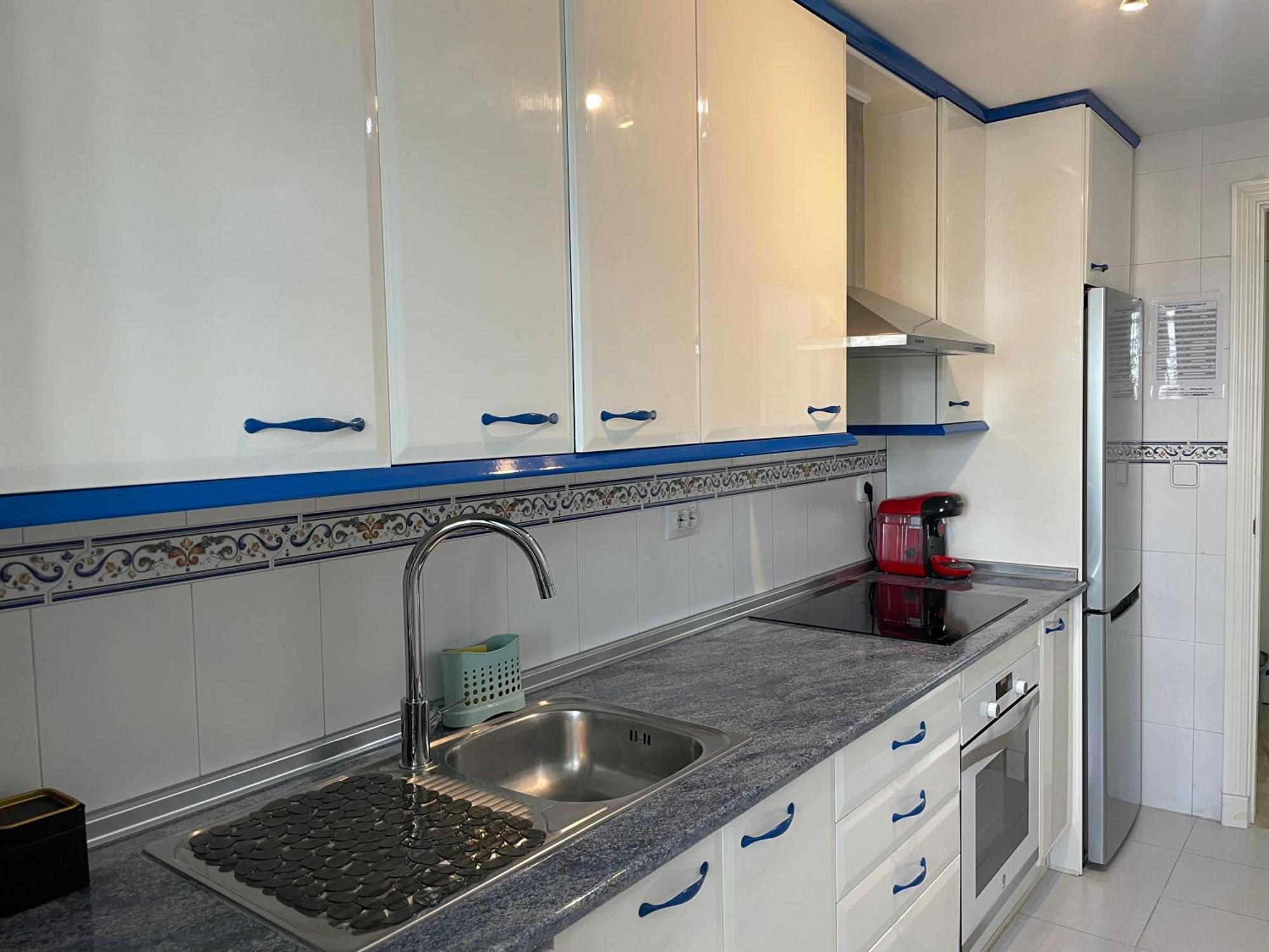 Apartamento En Marina Duquesa Castillo de Sabinillas المظهر الخارجي الصورة